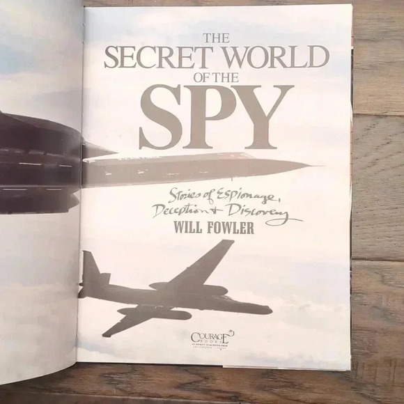 The Secret World of the  Spy - Picture 2 of 8